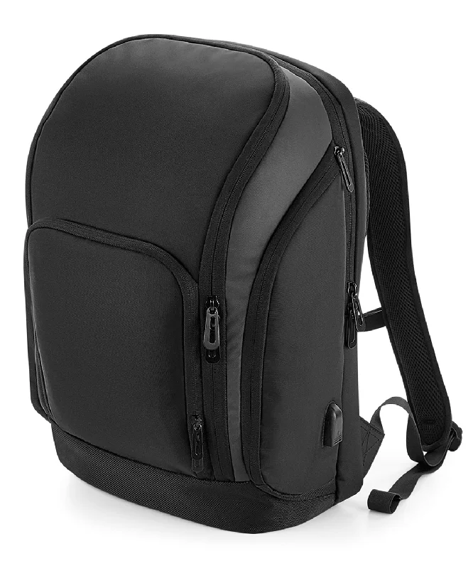 Black - Pro-tech charge backpack