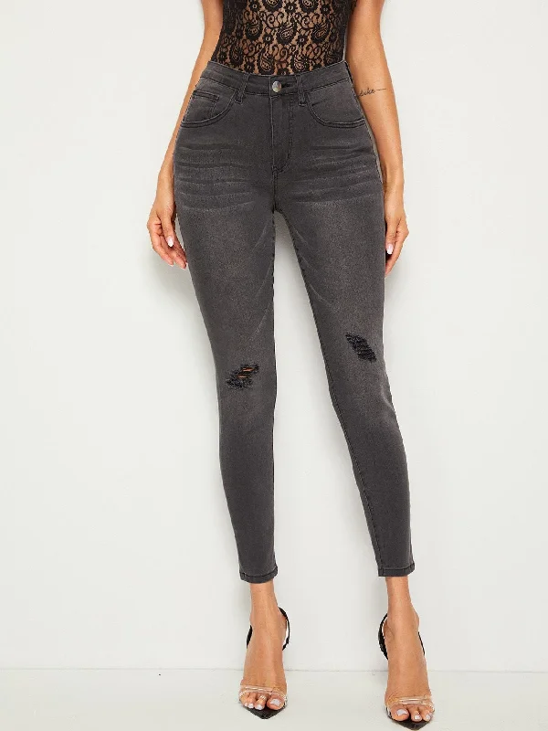 CroptopAIRipped Detail Crop Skinny Jeans