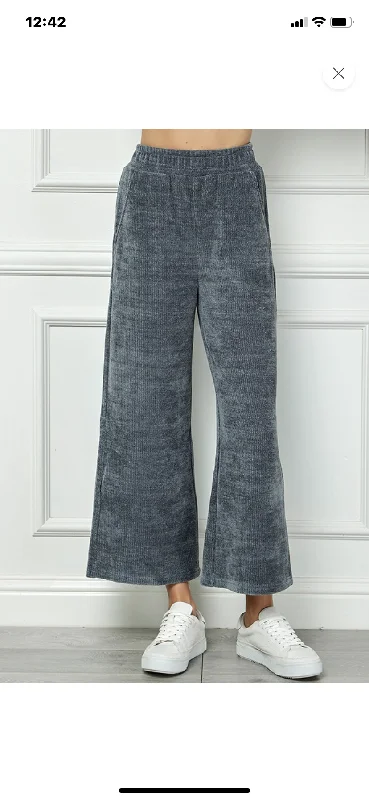 CroptopwovenSurely Chenille Cropped Wide Pants